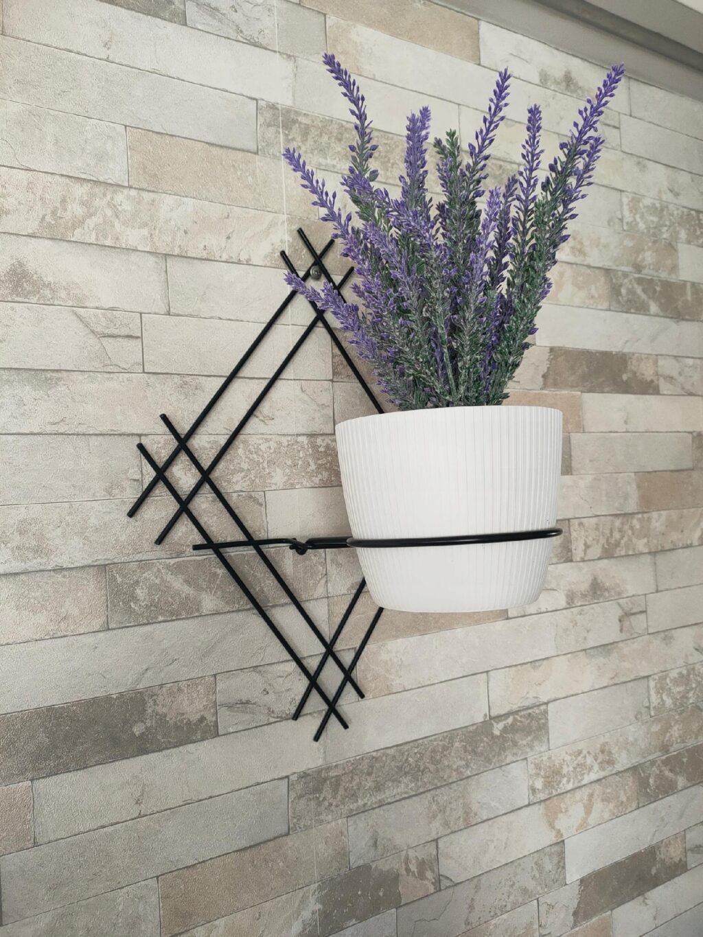 Kwietnik wiszący loft metalowy czarny Flore - obrazek 4