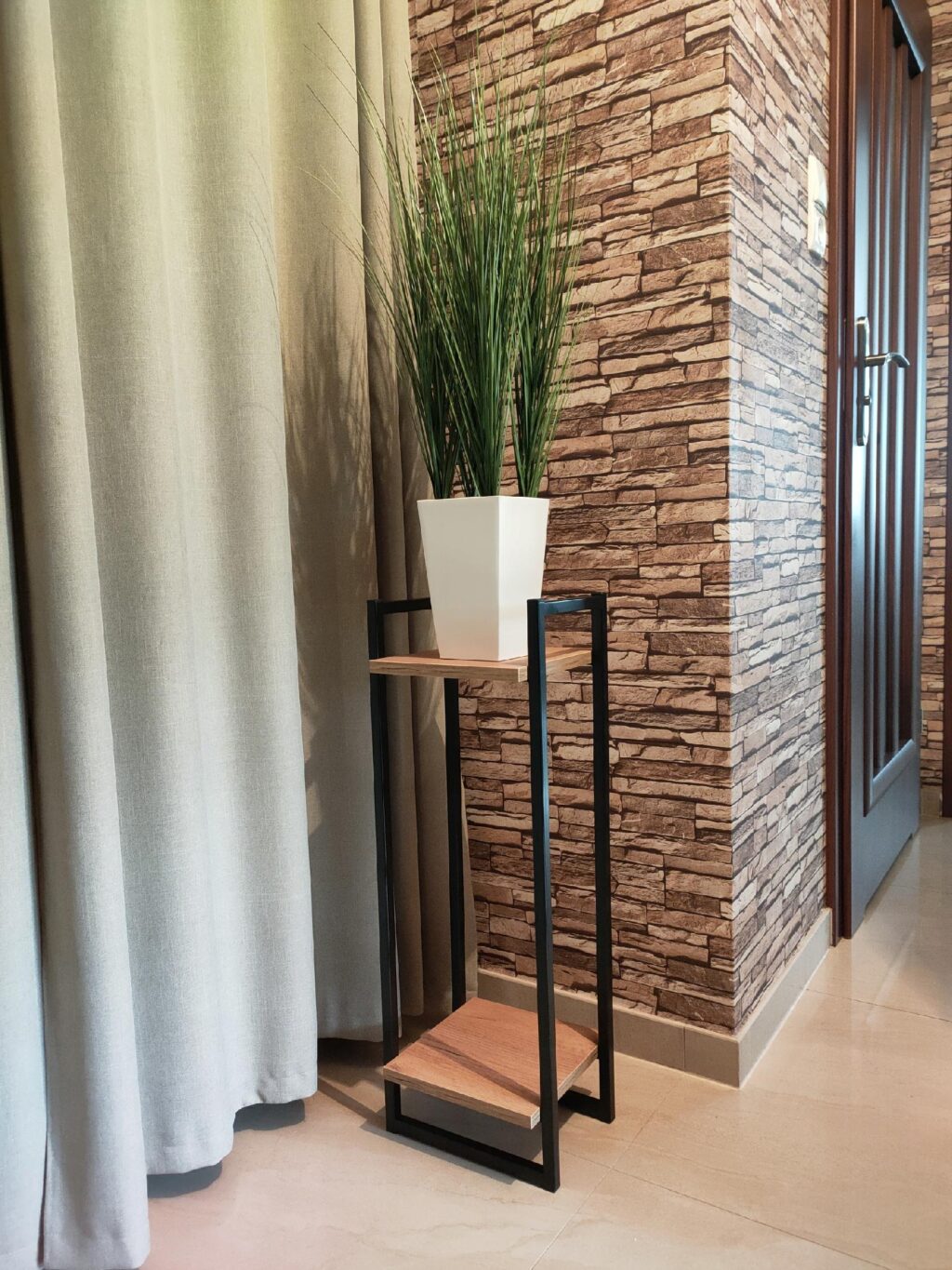 Kwietnik metalowy loft czarny 2 półkowy Cage 70cm - obrazek 7